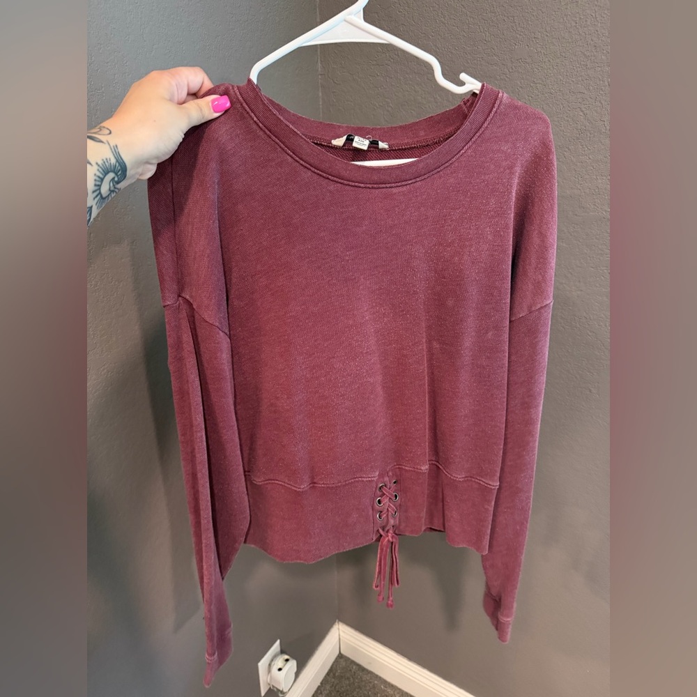 American Eagle Outfitters Burgundy Lace-Up Hem Pullover - XL